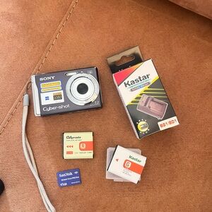 Sony Cyber-shot Compact Digital Camera (all accessories included)